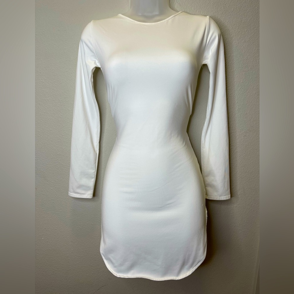 Long sleeve White bodycon dress, size small